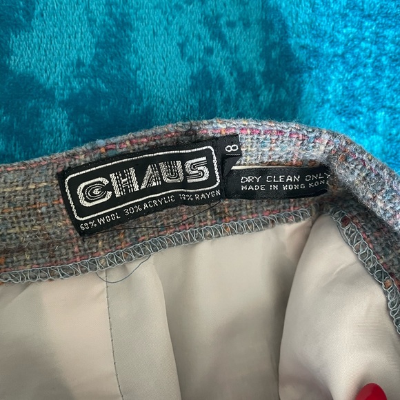 Vintage Medium length skirt, with pockets. - Picture 3 of 3